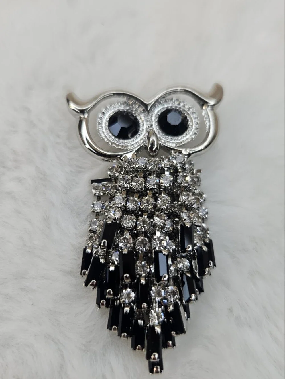 Vintage Style Rhinestone Owl Brooch